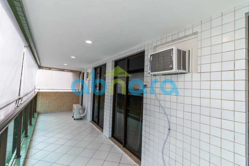 Apartamento à venda com 3 quartos, 115m² - Foto 1