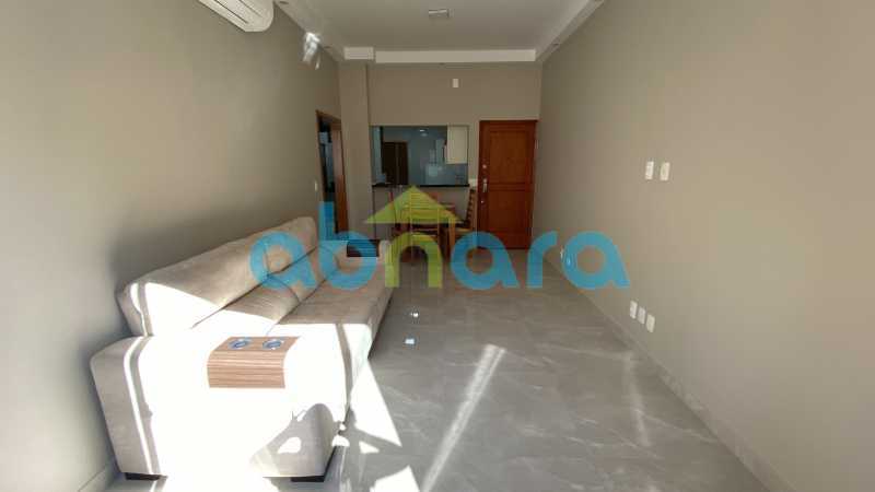 Apartamento à venda com 2 quartos, 63m² - Foto 2