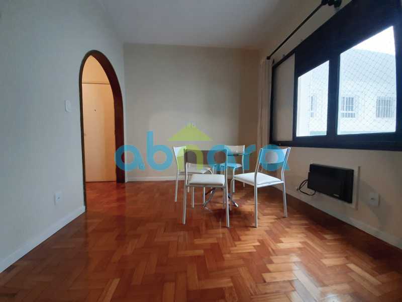 Apartamento à venda com 1 quarto, 45m² - Foto 1