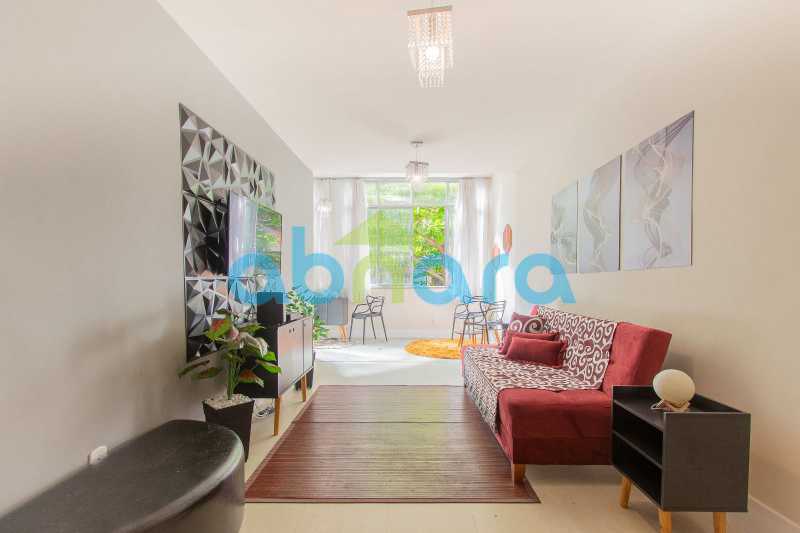 Apartamento à venda com 3 quartos, 105m² - Foto 1