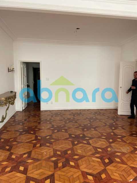 Apartamento à venda com 3 quartos, 130m² - Foto 3