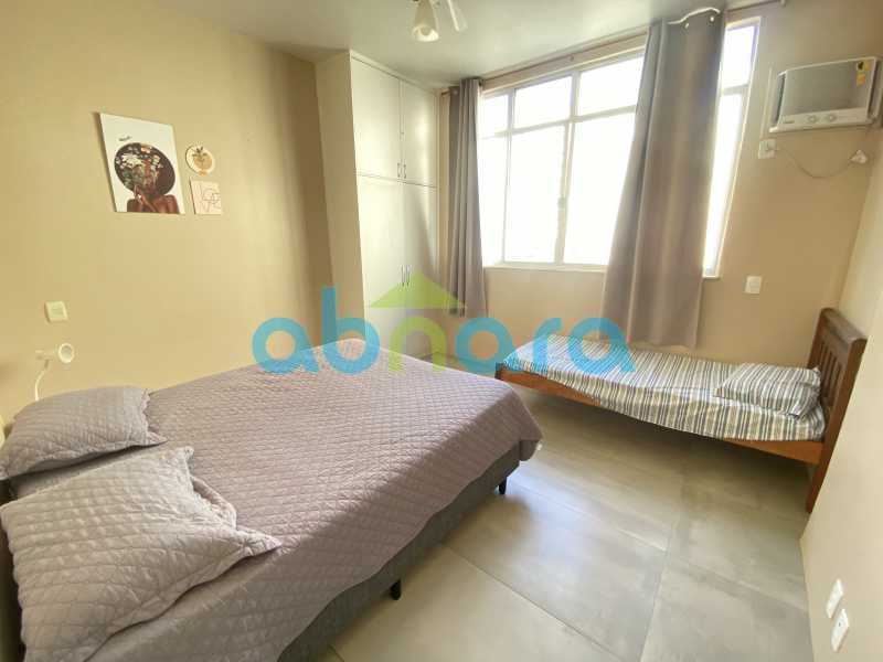 Apartamento à venda com 1 quarto, 55m² - Foto 2