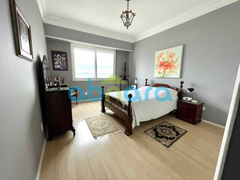 Apartamento à venda com 3 quartos, 270m² - Foto 9