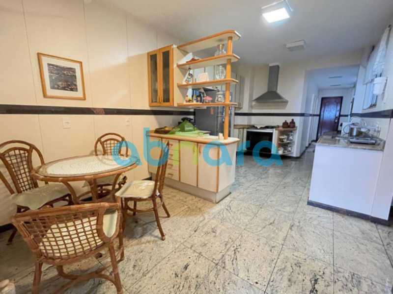 Apartamento à venda com 3 quartos, 270m² - Foto 11