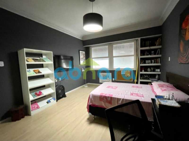 Apartamento à venda com 3 quartos, 270m² - Foto 13