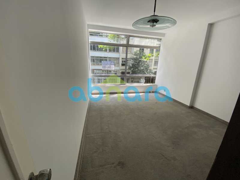 Apartamento à venda com 3 quartos, 225m² - Foto 4