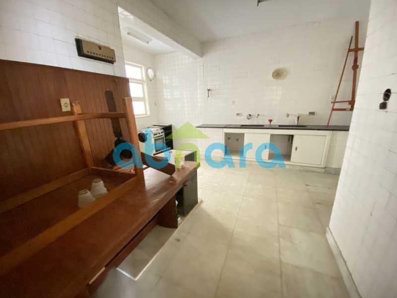 Apartamento à venda com 3 quartos, 225m² - Foto 16