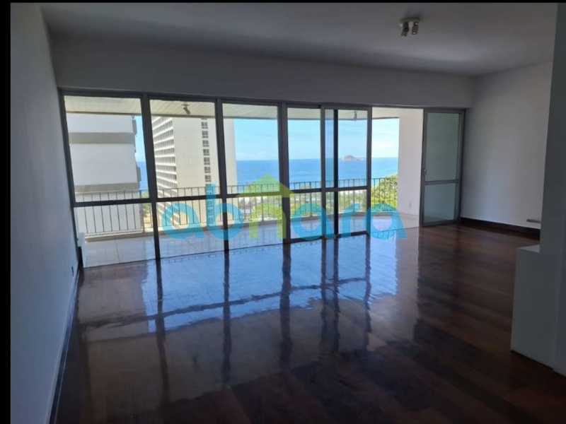 Apartamento à venda com 4 quartos, 200m² - Foto 2