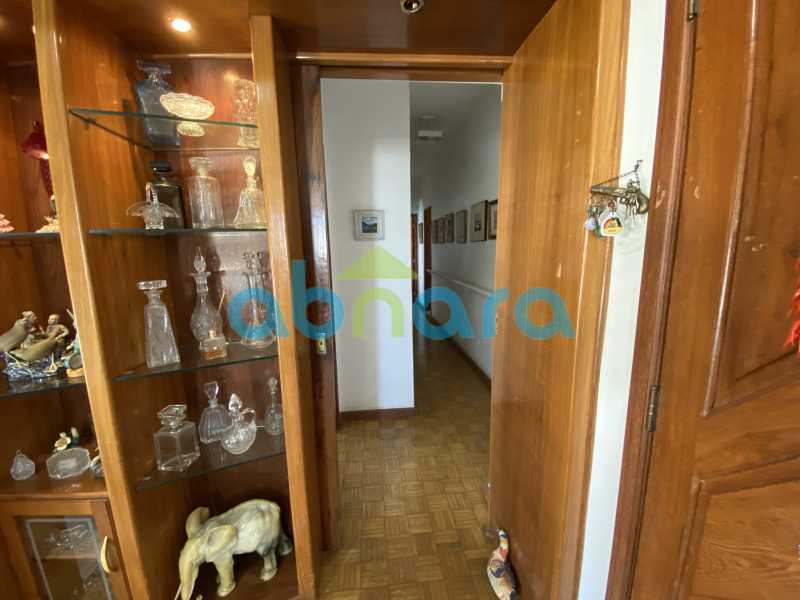 Apartamento à venda com 3 quartos, 160m² - Foto 3