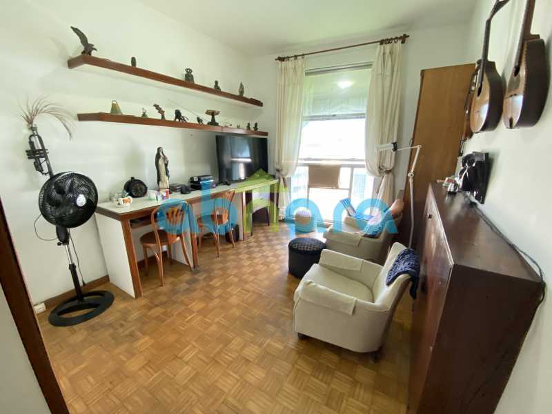 Apartamento à venda com 3 quartos, 160m² - Foto 8