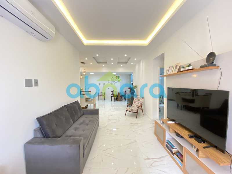 Apartamento à venda com 2 quartos, 115m² - Foto 1