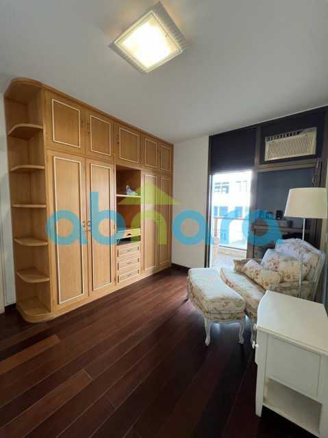 Apartamento à venda com 4 quartos, 378m² - Foto 19