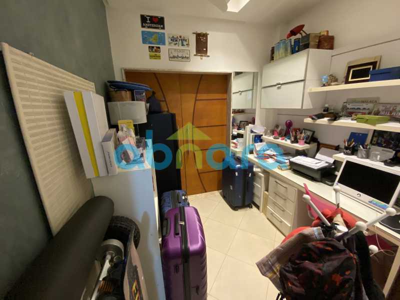 Apartamento à venda com 3 quartos, 235m² - Foto 24