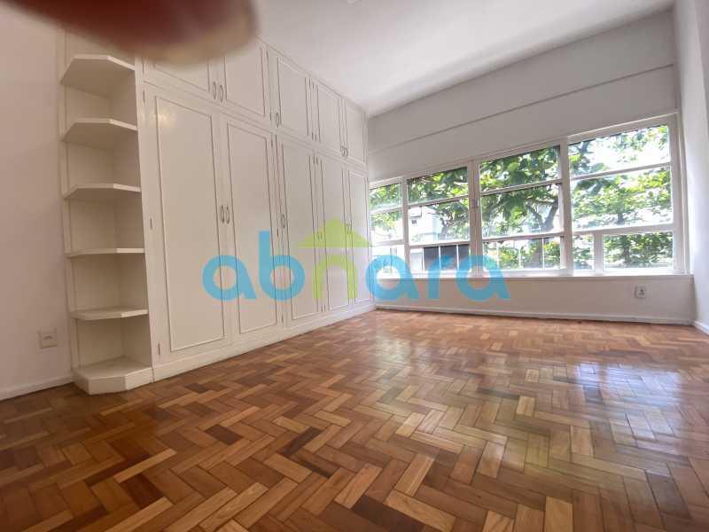 Apartamento à venda com 3 quartos, 160m² - Foto 13