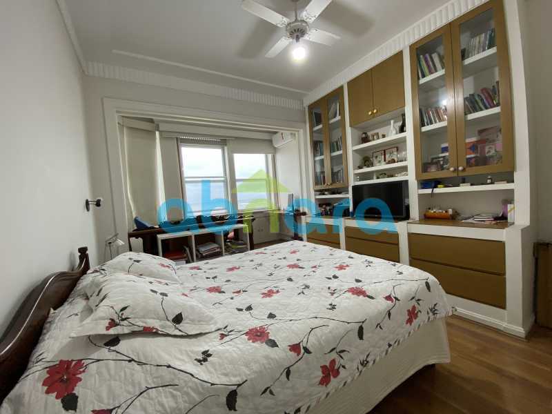 Apartamento à venda com 4 quartos, 245m² - Foto 11