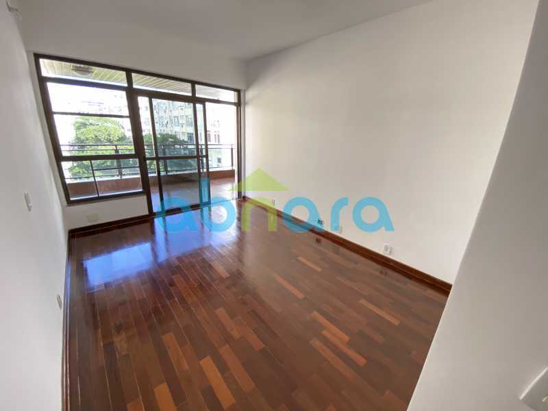 Apartamento à venda com 3 quartos, 200m² - Foto 10