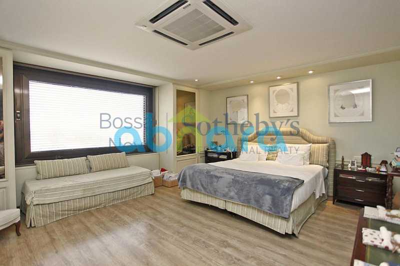 Apartamento à venda com 5 quartos, 540m² - Foto 26