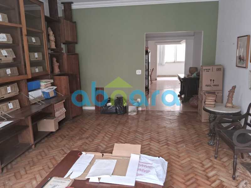 Apartamento à venda com 3 quartos, 208m² - Foto 3