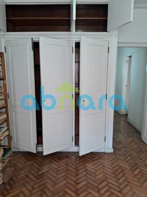 Apartamento à venda com 3 quartos, 208m² - Foto 12