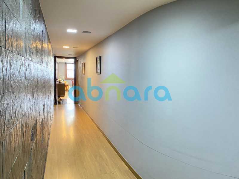 Apartamento à venda com 3 quartos, 240m² - Foto 10