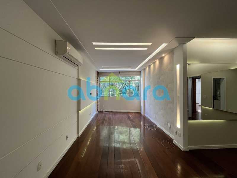 Apartamento à venda com 3 quartos, 104m² - Foto 1