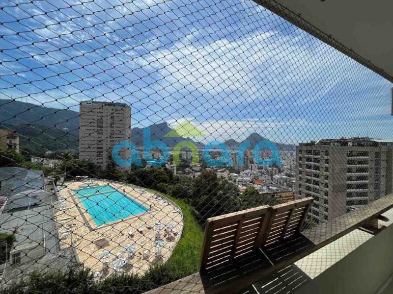 Apartamento à venda com 4 quartos, 209m² - Foto 3