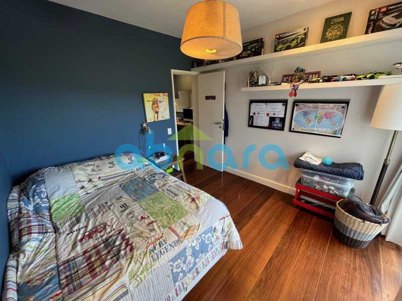 Apartamento à venda com 4 quartos, 209m² - Foto 13