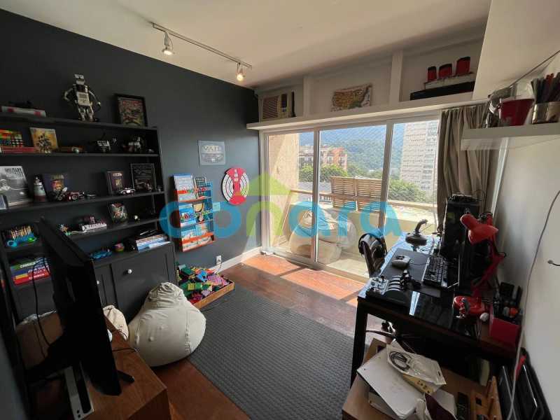 Apartamento à venda com 4 quartos, 209m² - Foto 25