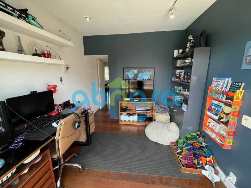 Apartamento à venda com 4 quartos, 209m² - Foto 26