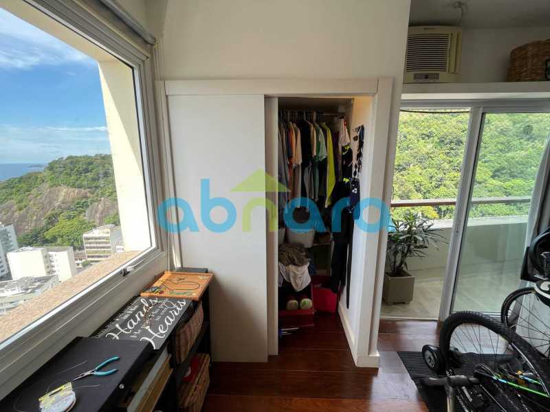 Apartamento à venda com 4 quartos, 209m² - Foto 29