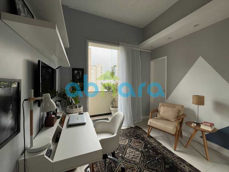 Apartamento à venda com 2 quartos, 86m² - Foto 19