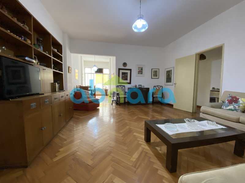 Apartamento à venda com 3 quartos, 125m² - Foto 1