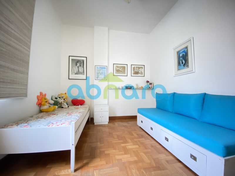 Apartamento à venda com 3 quartos, 125m² - Foto 9