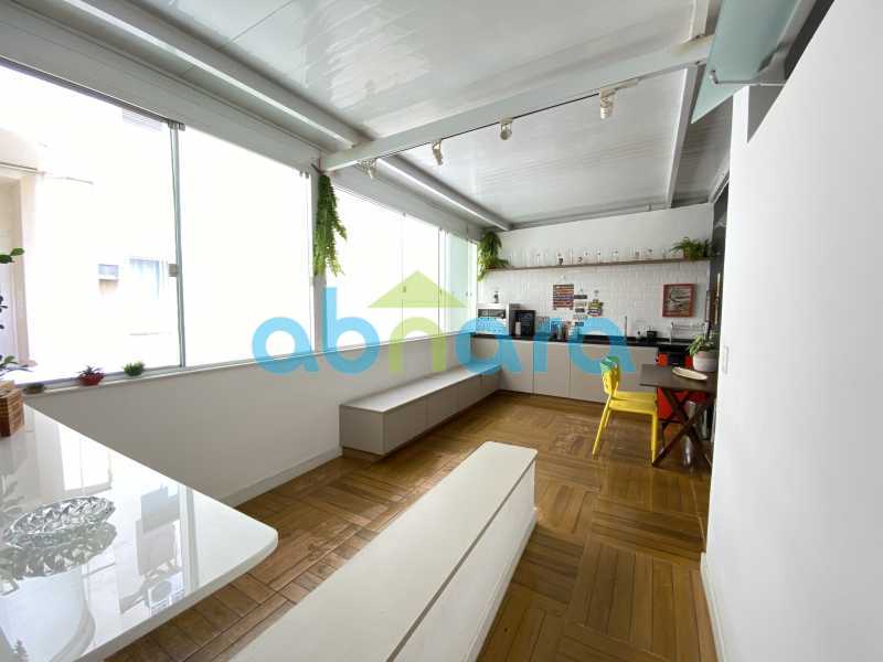 Apartamento à venda com 2 quartos, 100m² - Foto 16