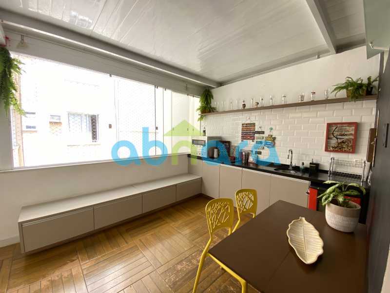 Apartamento à venda com 2 quartos, 100m² - Foto 17