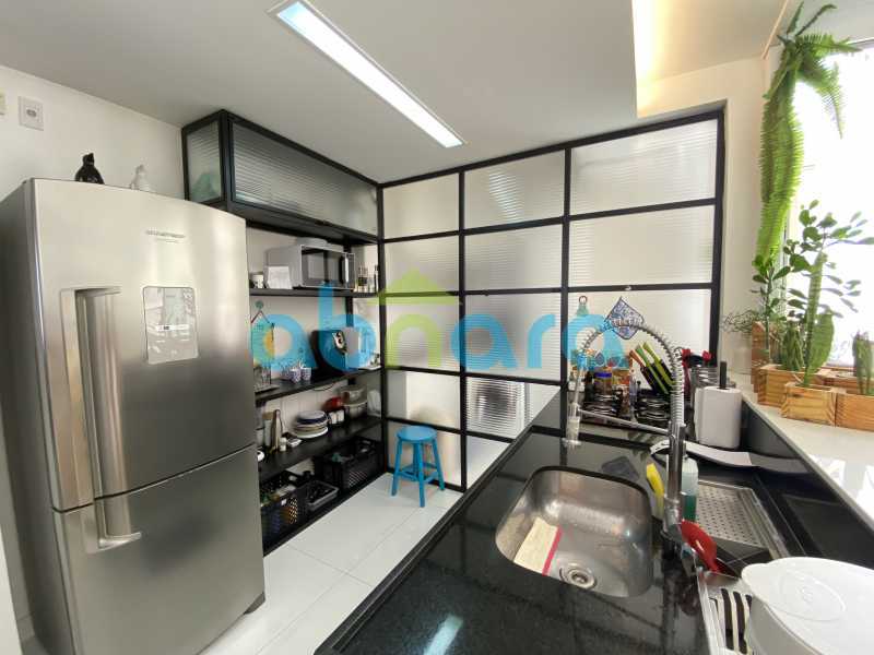 Apartamento à venda com 2 quartos, 100m² - Foto 21