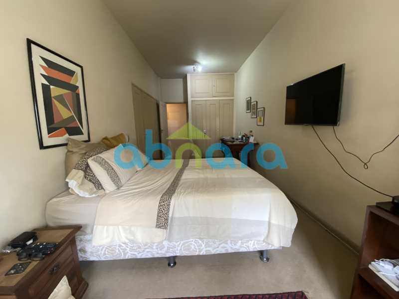 Apartamento à venda com 4 quartos, 240m² - Foto 12