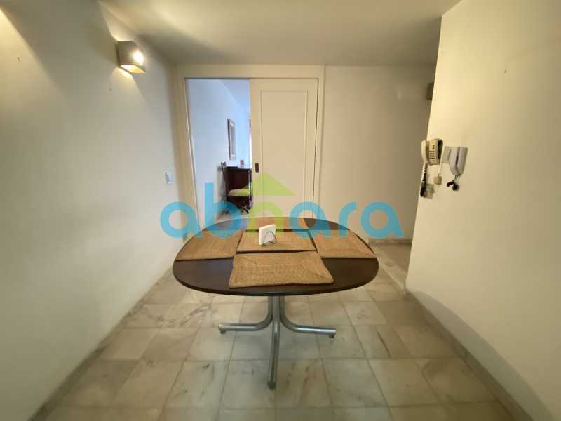 Apartamento à venda com 4 quartos, 240m² - Foto 9