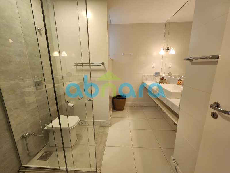 Apartamento à venda com 3 quartos, 210m² - Foto 12