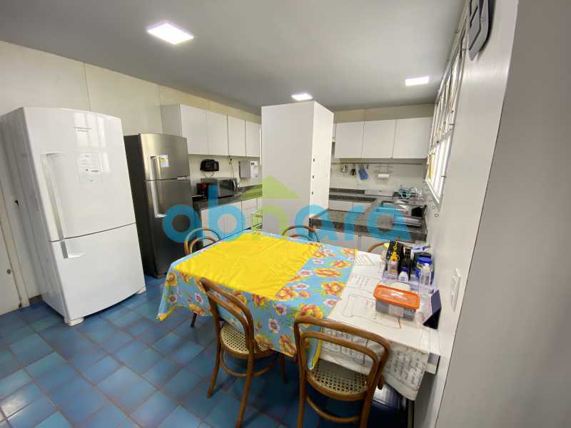 Apartamento à venda com 4 quartos, 250m² - Foto 13