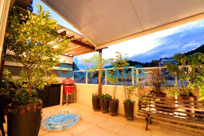 Cobertura à venda com 4 quartos, 160m² - Foto 2