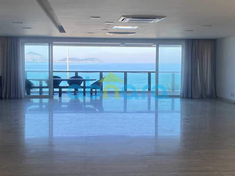 Apartamento à venda com 3 quartos, 320m² - Foto 1