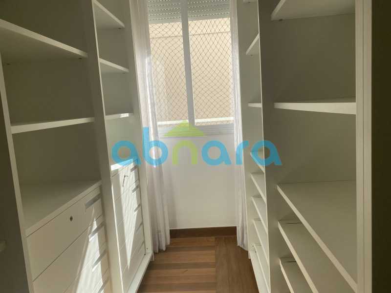 Apartamento à venda com 3 quartos, 320m² - Foto 19