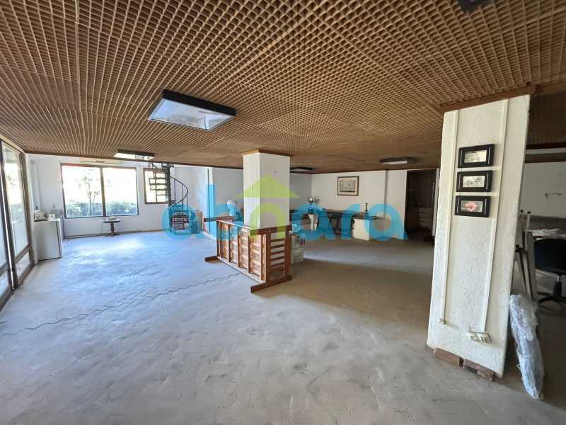 Casa à venda com 4 quartos, 452m² - Foto 15
