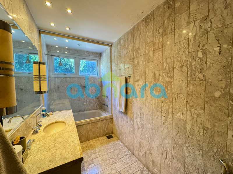 Casa à venda com 4 quartos, 452m² - Foto 26