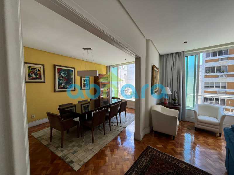 Apartamento à venda com 4 quartos, 220m² - Foto 4