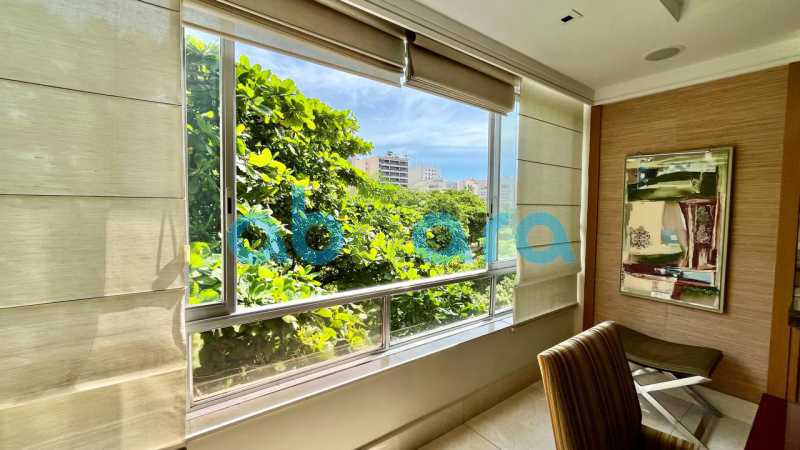 Apartamento à venda com 3 quartos, 165m² - Foto 4