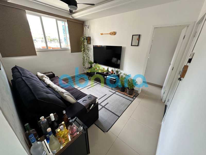 Cobertura à venda com 2 quartos, 65m² - Foto 4