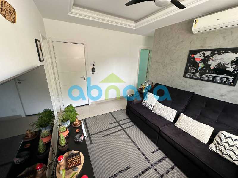 Cobertura à venda com 2 quartos, 65m² - Foto 2