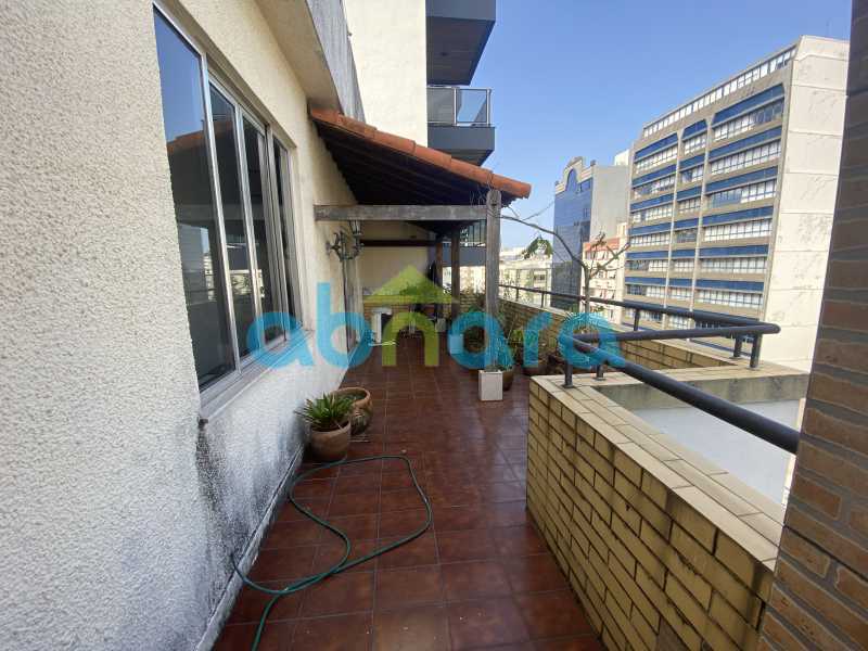 Cobertura à venda com 4 quartos, 270m² - Foto 4